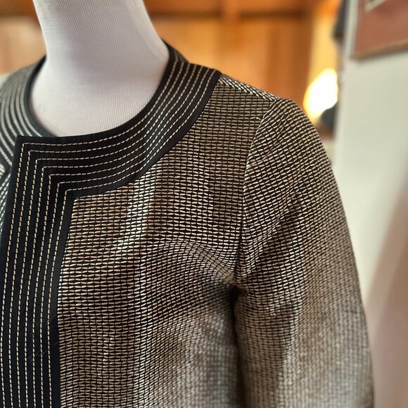 ELLEN TRACY Black and Gold Threads Jacket – 2 - Picture 3 of 16
